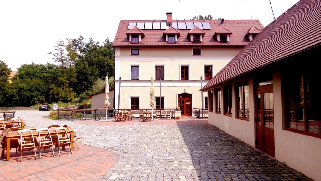 Pension Mlyn Stare Mitrovice Sedlec-Prcice Экстерьер фото
